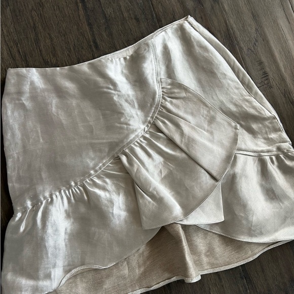 Topshop Iridescent White Mini Skirt NWT 6 - Picture 2 of 4